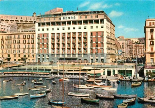Napoli Neapel Via Partenope Hotel Vesuvio