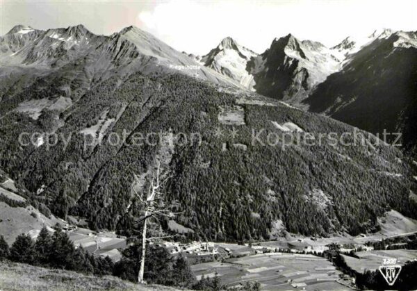 Kals Grossglockner mit Blick zur Riegelhütte Alpenpanorama