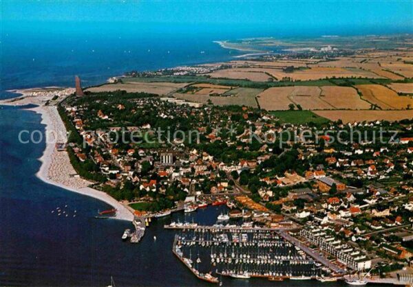 Laboe Hafen Strand Marine Ehrenmal Fliegerauf
