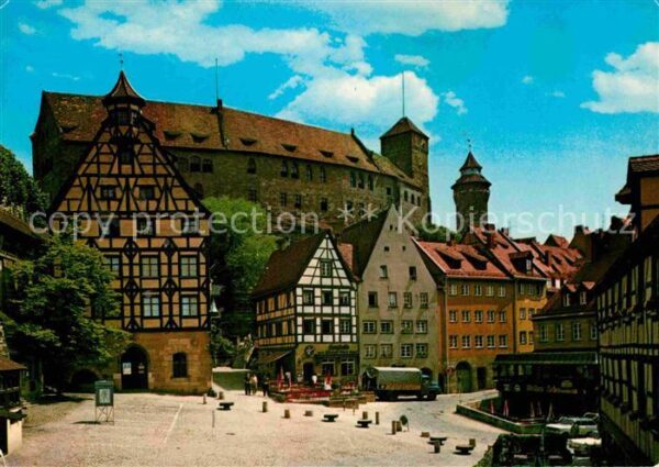 Nuernberg Dürer Platz mit Burg