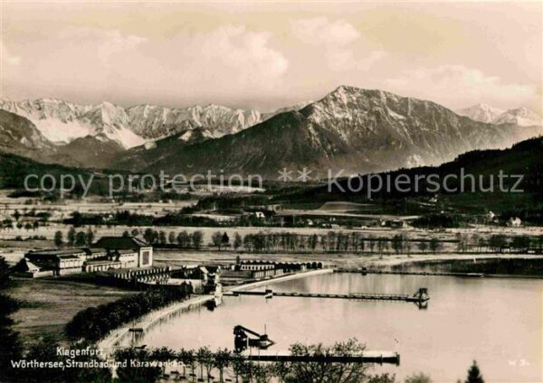 Klagenfurt Woerthersee Strandbad mit Karawanken