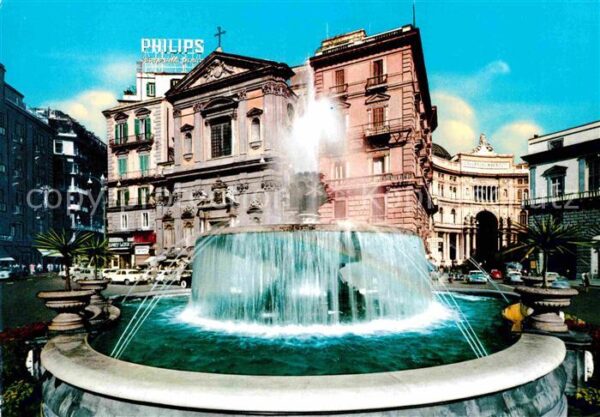 Napoli Neapel Piazza Trento e Trieste Fontana Luminos