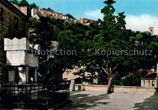 Arqua Petrarca Piazzale della Chiesa Tomba del Poeta