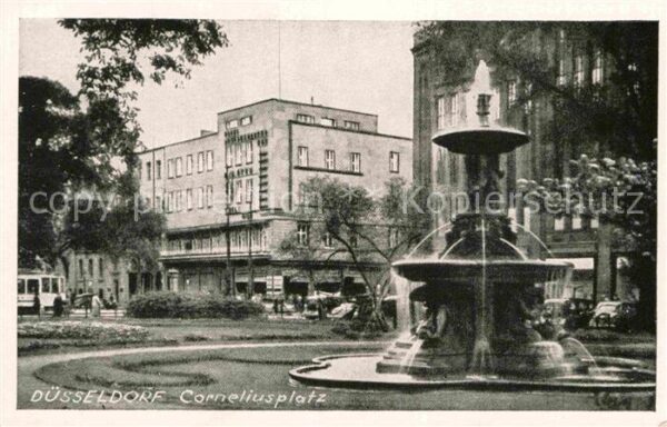 Duesseldorf Corneliusplatz Brunnen