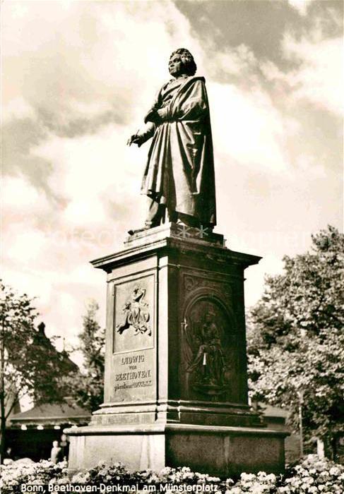 Bonn Rhein Beethoven-Denkmal am Münsterplatz