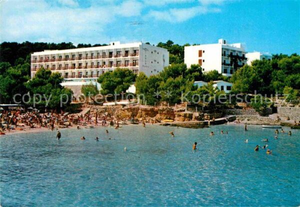 Playa Portinatx Hotel Ciguena Playa y Hotel Oasis