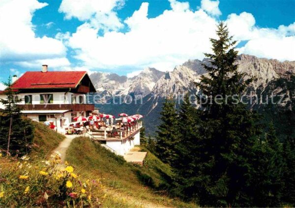 Mittenwald Bayern Ausflugsziel Kranzberghaus gegen Karwen