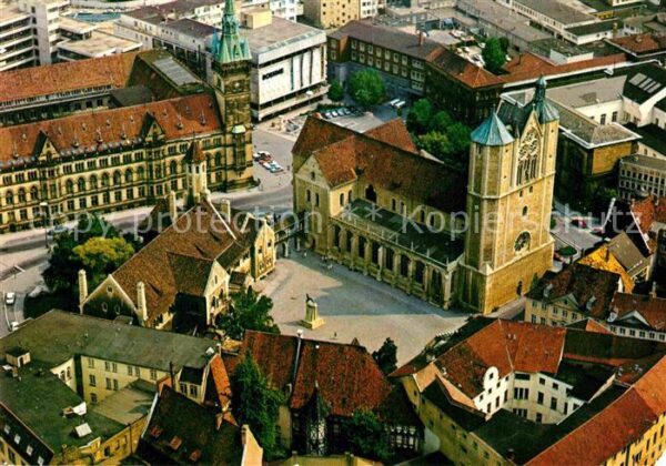 Braunschweig Burgplatz und Rathaus Fliegeraufnahme