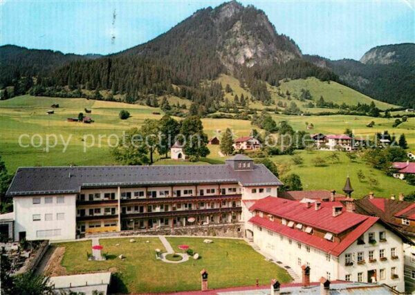 Hindelang Krankenhaus mit Hirschberg Allgäuer Alp