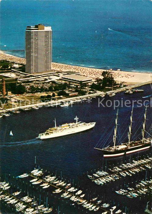 Travemuende Ostseebad Hafen Segelschulschiff Passat Hotel Fli