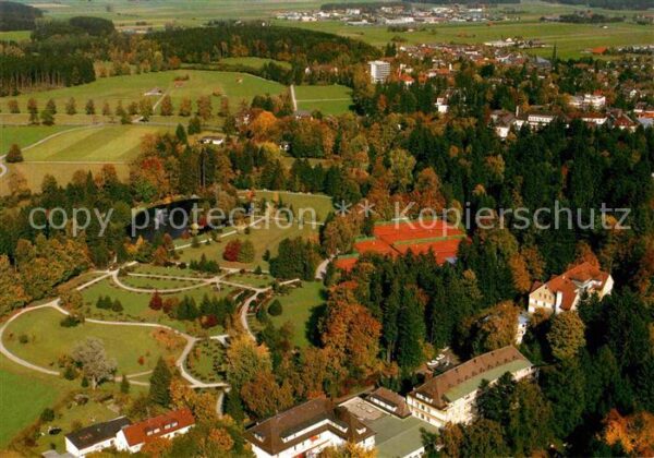 Bad Woerishofen Blick von Süden mit Kurpark und Tennisa