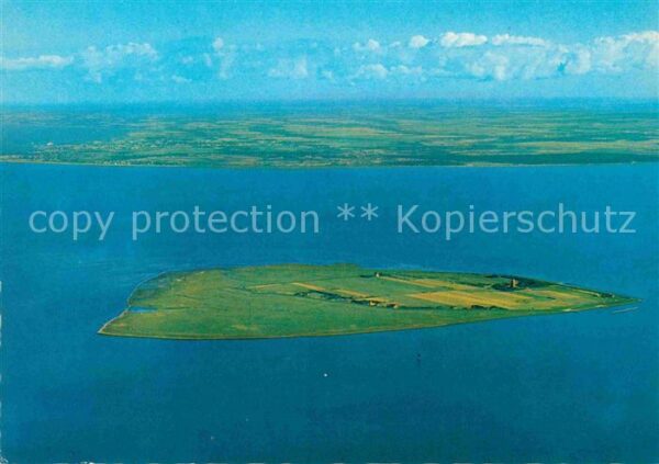 Insel Neuwerk Luftaufnahme von Nordwesten im Hintergr