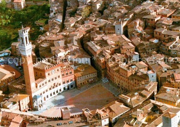 Siena Fliegeraufnahme Piazza del Campo