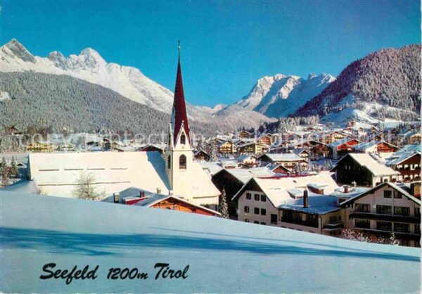Seefeld Tirol Kirchenpartie mit Wetterstein und Karwe