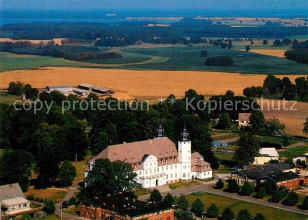 Goehren-Lebbin Schlosshotel Mecklenburgische Seenplatt