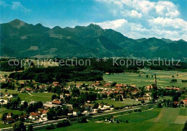 Uebersee Fliegeraufnahme mit Kampenwand