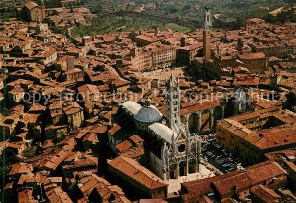 Siena Il Duomo veduta aerea
