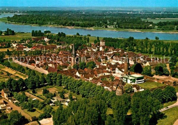 Zons am Rhein Fliegeraufnahme