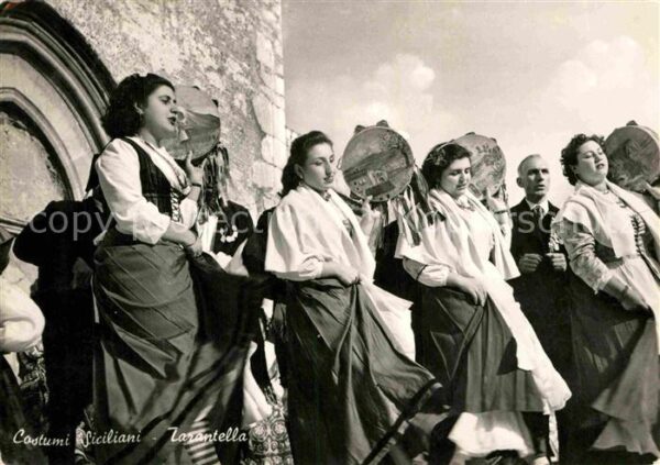 Tanz Taenzer Tarantella Sicilia Taormina Costumi Sic
