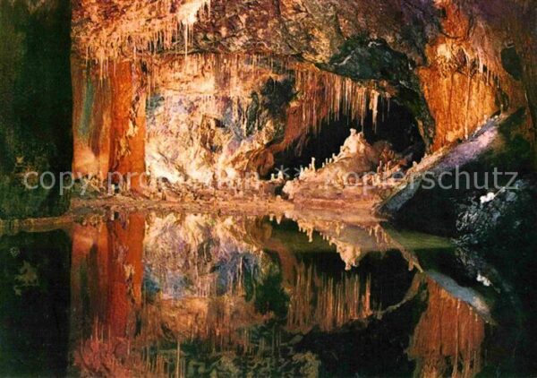 Hoehlen Caves Grottes Saalfeld Feengrotten Märchendom Gralsbu