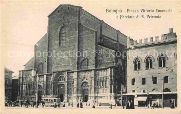 Bologna Piazza Vittorio Emanuele e Facciata di