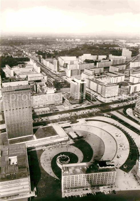 Berlin Fliegeraufnahme Alexanderplatz