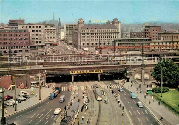 Essen Ruhr Freiheit mit Bahnhofsvorplatz