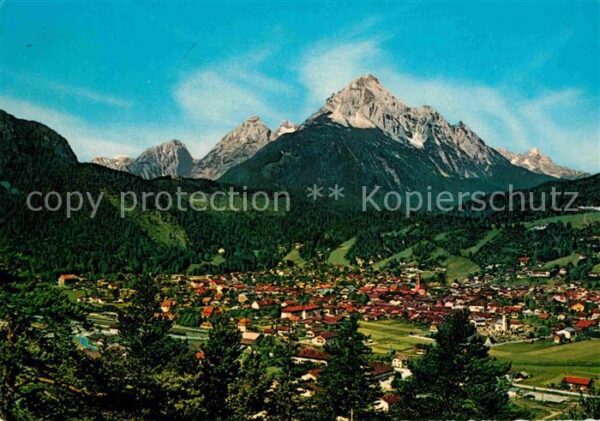 Mittenwald Karwendel Tirol gegen Mieminger Wettersteinspitze Alpsp