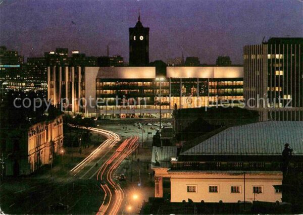 Berlin Palast der Republik bei Nacht