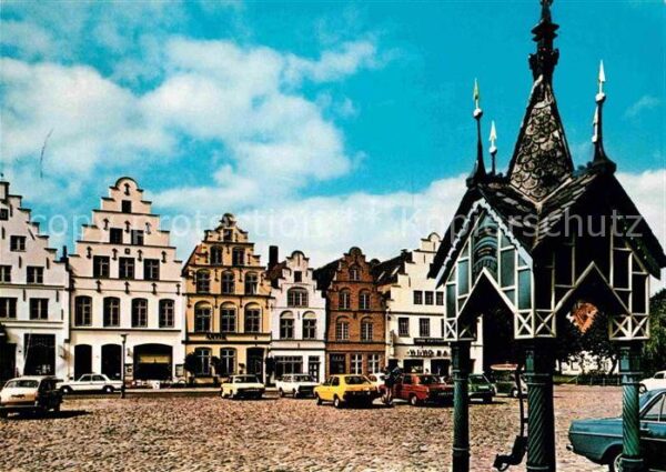 Friedrichstadt Eider Marktplatz mit historischen Giebelhäuse