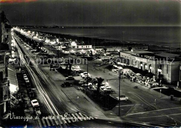 Viareggio di notte Lungomare