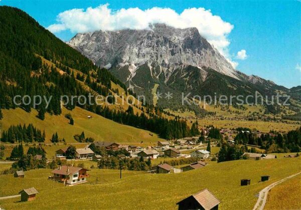 Lermoos Tirol Gesamtansicht mit Zugspitze Wetterstein