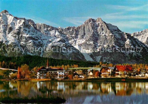Seefeld Tirol Ansicht vom See aus mit Blick zum Wette