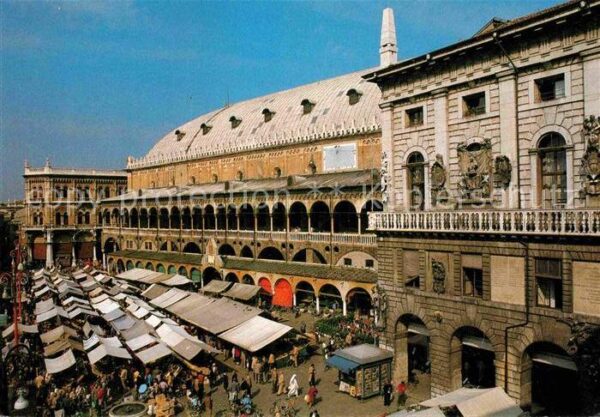 Padova Piazza delle Erbe Markt