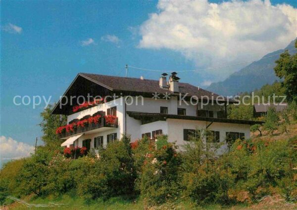 Dorf Tirol Garni Oberanger