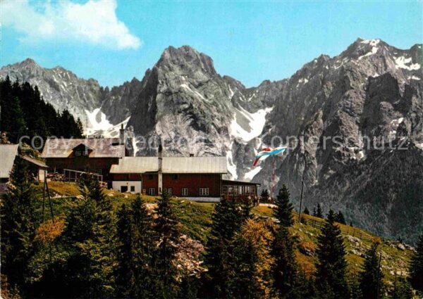 Vorderkaiserfelden gegen Sonneck Ellmauer Halt Karlspitzen