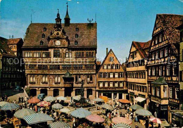 Tuebingen Markplatz mit Rathaus Universitätsstadt