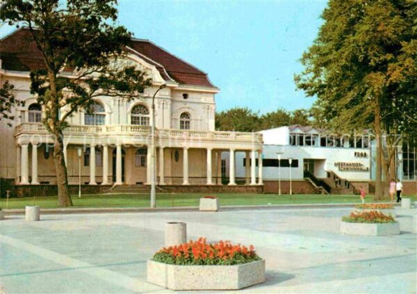 Kuehlungsborn Ostseebad Meerwasserschwimmhalle