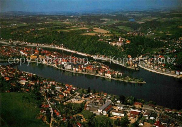 Passau Fliegeraufnahme Zusammenfluss Donau Inn