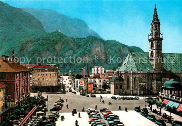 Bozen Suedtirol Walterplatz Pfarrkirche