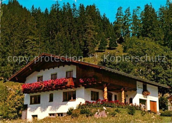 Elbigenalp Gästeheim Holzbildhauerei Haus Bernhard