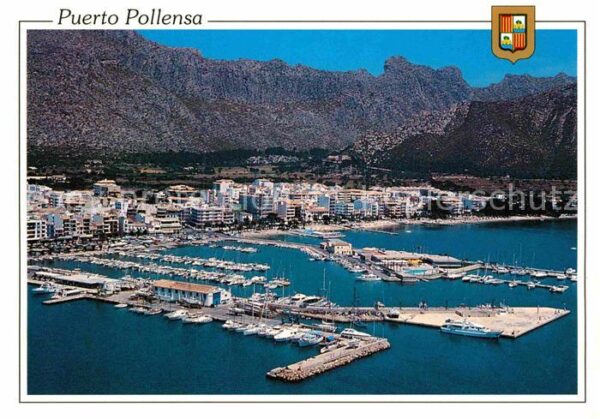 Puerto Pollensa Hafen Berge Fliegeraufnahme