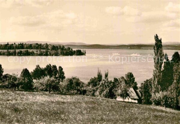 Ueberlingen Bodensee Sommertag am Überlinger See mit Insel M