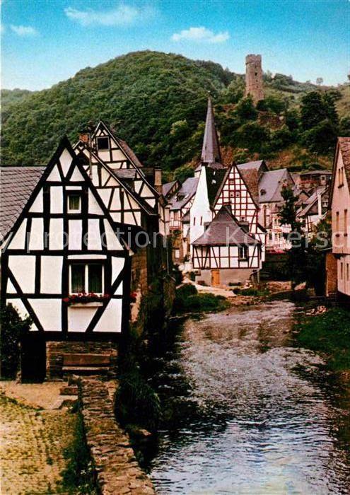 Monreal Eifel Schlossruine