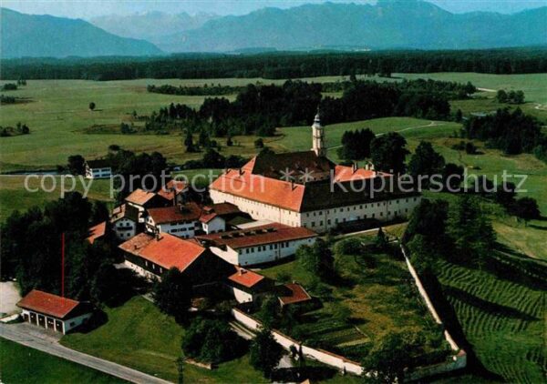 Reutberg Kloster Benediktenwand Karwendelgebirge Flieger