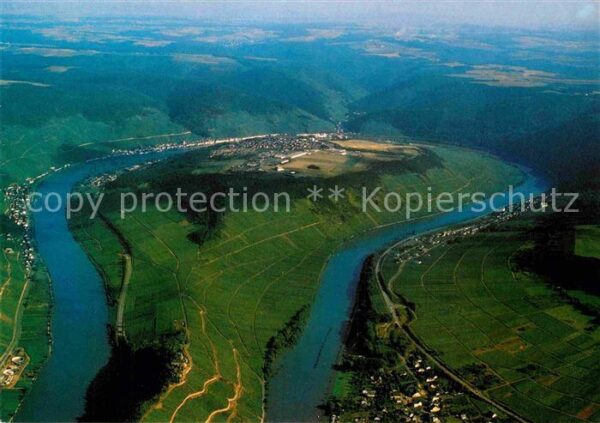 Zell Mosel Moselschleife Marienburg Fliegeraufnahm