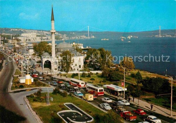 Istanbul Constantinopel Domabahce Palace Bosphorus Bridge