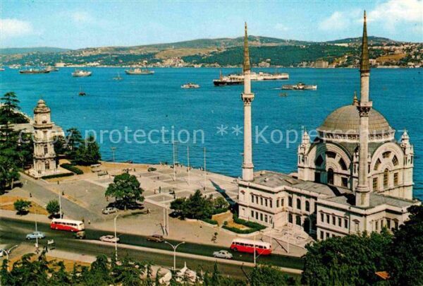 Istanbul Constantinopel Mosque of Dolbamahce and Bosphorus