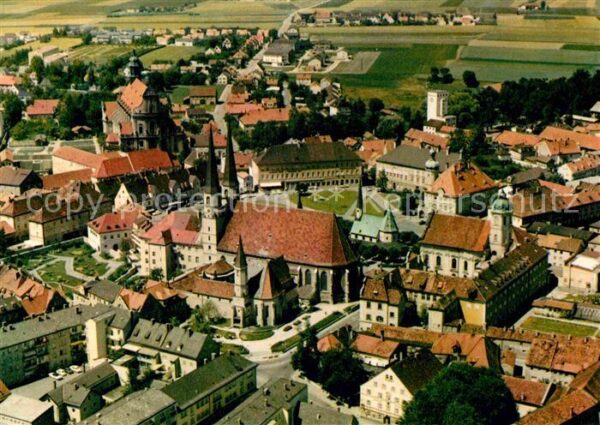 Altoetting Kapellplatz Basilika Fliegeraufnahme