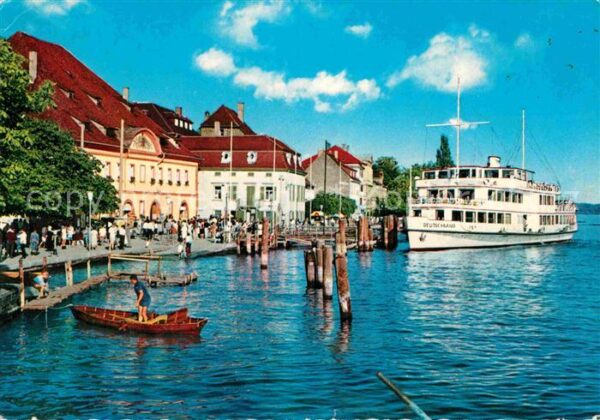 Ueberlingen Bodensee Schiffanlegestelle mit Schiff Deutschla